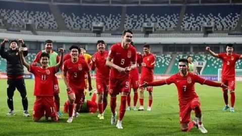 24小时免费足球直播在线观看国足，世预赛生死战全解析