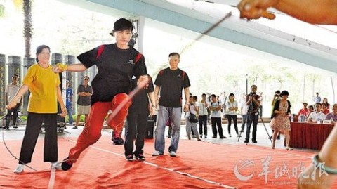根据你给出的主队主场胜率＞65% 且 客队客场胜率＜30%，无核心伤停这一条件，这更像是一组用于赛前分析的数据模型或预测指标，而非直接描述某一场已知的2012年冠军决赛