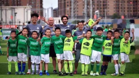 世界足球排名，法国登顶男足，西班牙霸榜女足