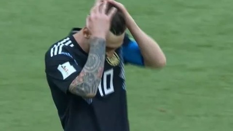 2006世界杯最大爆冷是塞黑0-6阿根廷的小组赛吗？不，那是阿根廷大胜。真正的大冷门是