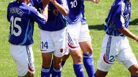 二六世界杯·次轮日本三号铁闸板仓滉锁死锋线零封劲敌