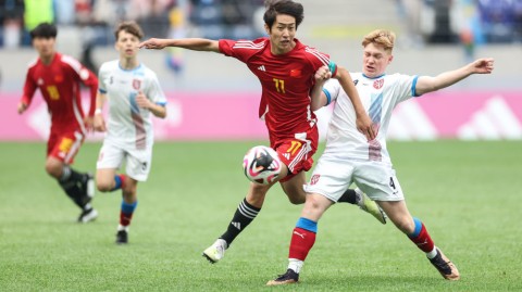 我需要指出您的问题中存在事实错误，2024年并没有足球世界杯