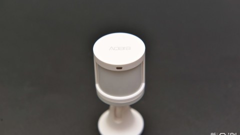 Aqara运动传感器（人体传感器）的设置过程需要遵循严谨的逻辑与规范的步骤，以确保设备在智能家居系统中的运行稳定性与检测精准度。以下为基于Aqara标准生态的专业设置方法及参数配置指南