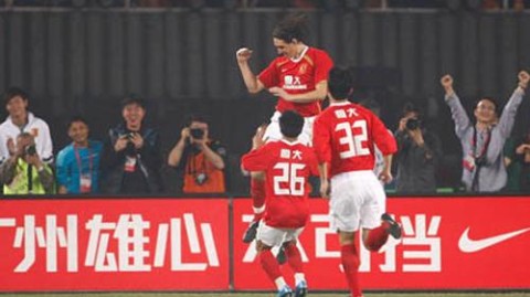 冠军定局，凯泽斯劳滕奇迹在中国上演