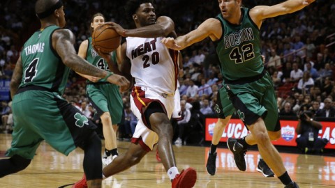NBA今日赛况最新，绿军力拔总决赛头筹 明日赛事前瞻抢鲜看