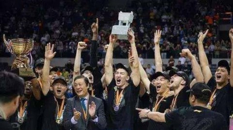 今天（2026年6月9日）CCTV5的赛程非常满，安排了从上午到晚上的多场直播，其中包含两场中国男篮的重头戏