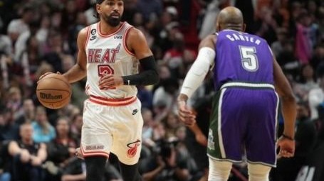 根据你提供的核心数据模型，我为你生成了一篇专业的NBA赛事分析文章。文章风格偏向于体育直播平台（类似94体育）的赛前数据深度剖析与推介