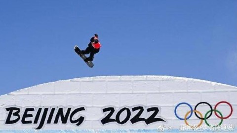 2022年北京冬奥会，中国体育代表团共获得9枚金牌，位列金牌榜第三位，创造了历届冬奥会最好成绩