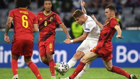 2021年欧洲足球锦标赛（通常称为2020欧锦赛或Euro 2020，因新冠疫情延期但保留原定名称）的举办时间为2021年6月11日至7月11日