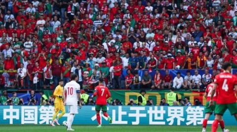 首先需要明确一个事实，2018年并没有举办欧洲杯