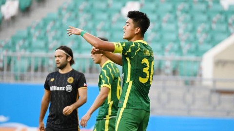 2023年亚冠联赛（AFC Champions League 2023）采用赛会制与主客场制混合的赛制，不同阶段在不同地点举行