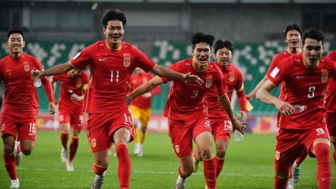 一、比赛进程，从掌控到波折，一场不轻松的5-2大胜