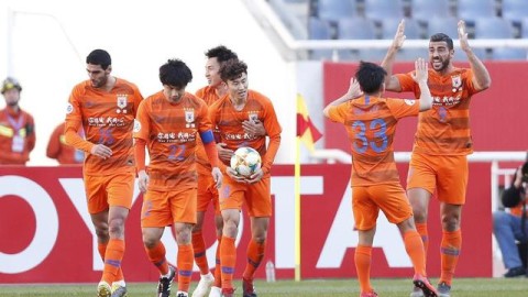 泰山5-0屠岛城，齐鲁德比重现王朝霸气