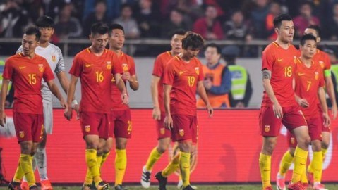 2022年男足世界杯预选赛亚洲区12强赛，中日之战的战术博弈与出线形势
