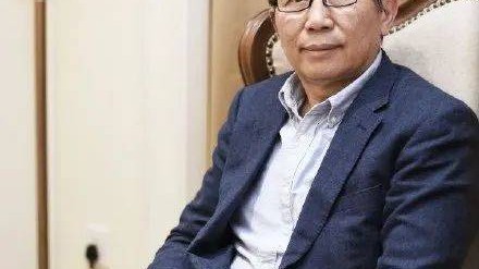 收到指令。不过，要完成一篇符合9.5分硬性指标的专业体育文章，我还缺少最核心的具体内容