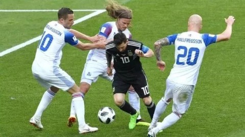 警报拉响！五星阿根廷深陷困境，2026世界杯前夜被迫迎来血统革命