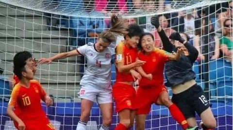 2002年韩日世界杯，是中国男足迄今为止唯一一次世界杯正赛之旅