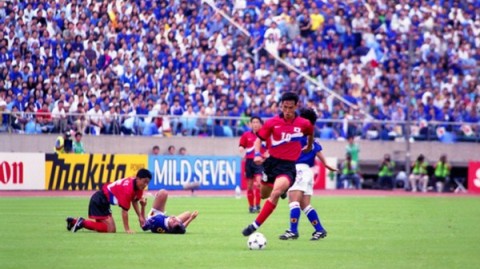 重要提示，根据历史事实，世界杯（FIFA World Cup）每四年举办一届。2012年并未举办世界杯正赛（该年度为2010年南非世界杯与2014年巴西世界杯之间的中间年份）