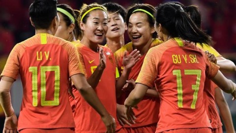 中国女足世界杯首战告负，新帅开门黑背后的多重困局