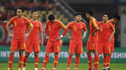 中国男足冲击世界杯，出线之路的挑战与希望