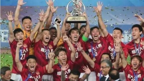 2014年广州恒大亚冠卫冕之路，荣耀与遗憾交织的王朝余晖